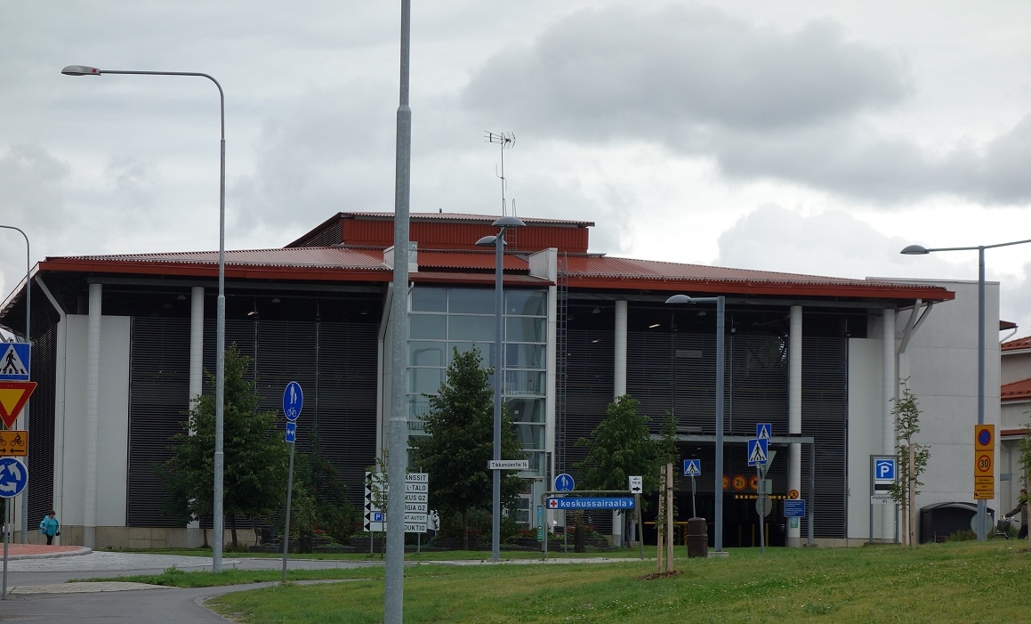 Pys&auml;k&ouml;intitalo P1